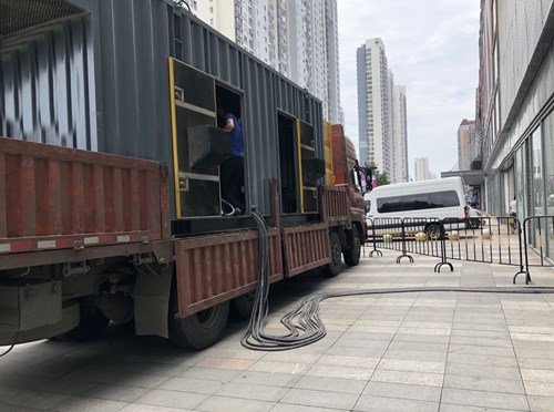 乐业低温环境下，柴油发电机组电池充满电的具体时间受哪些因素影响？