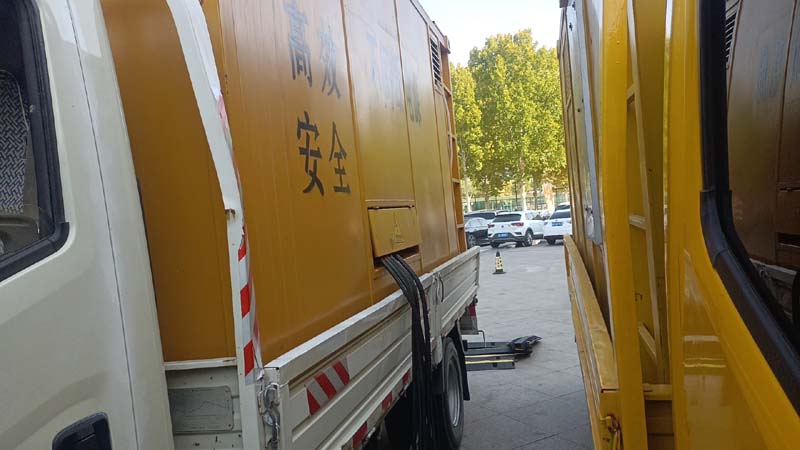 乐业如何判断柴油发电机组和UPS电源的切换时间是否符合要求？