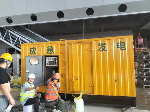 乐业怎样判断空气滤清器是否需要更换？
